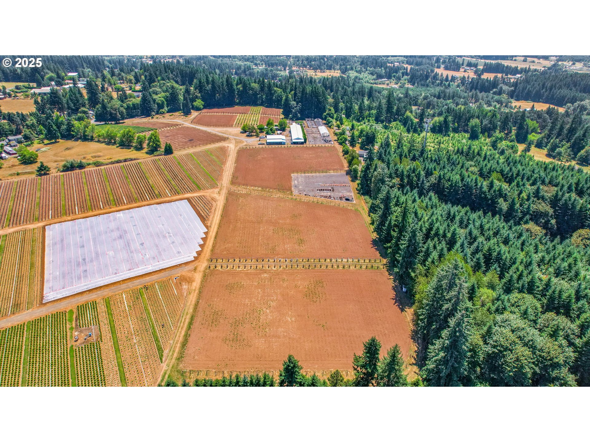 31909 Highway 211 Eagle Creek, OR 97022 - Photo 13 of 48 a picture of city view