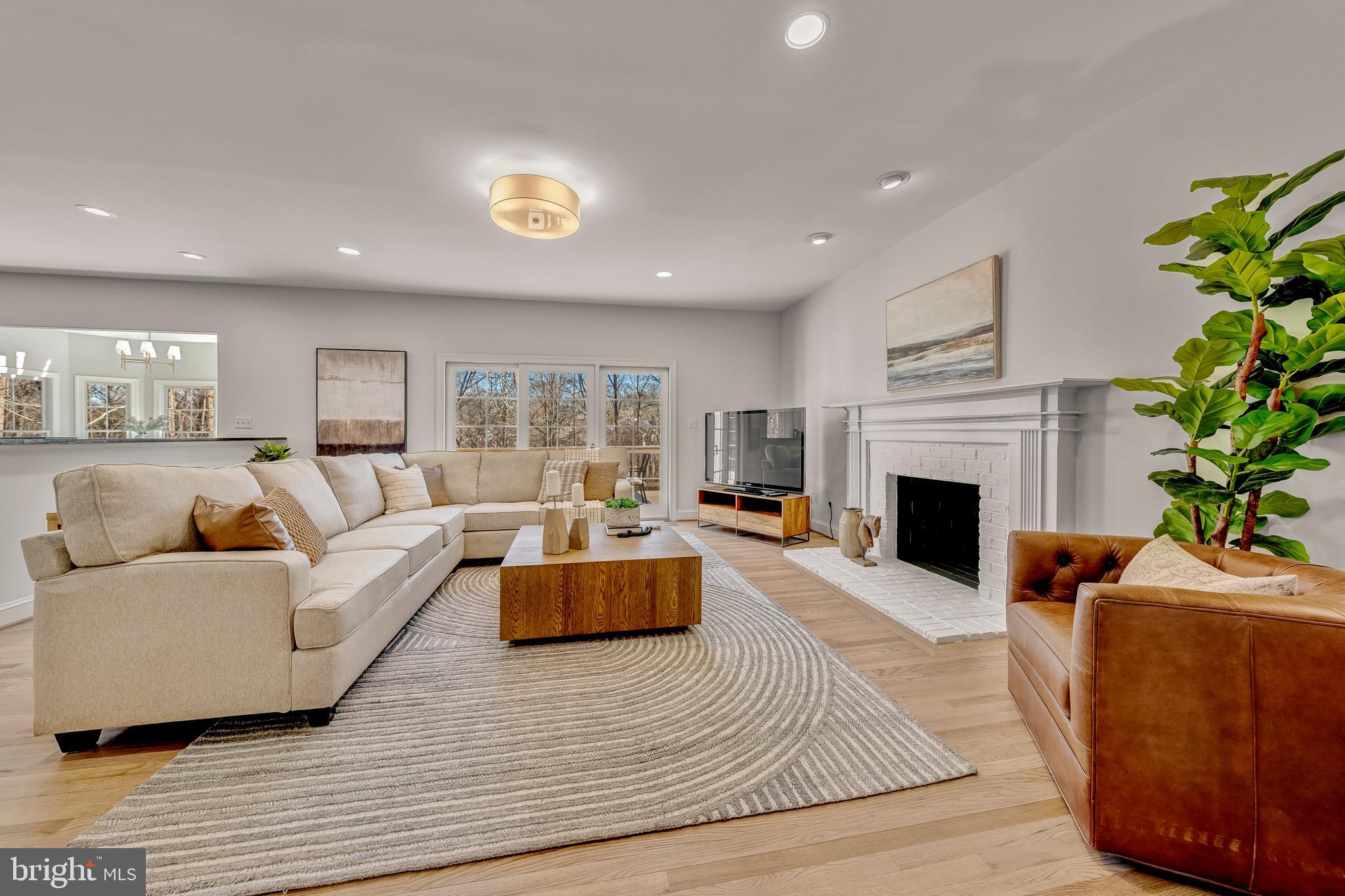 1609 Brookside Road McLean, VA 22101 - Photo 14 of 46 Family Room