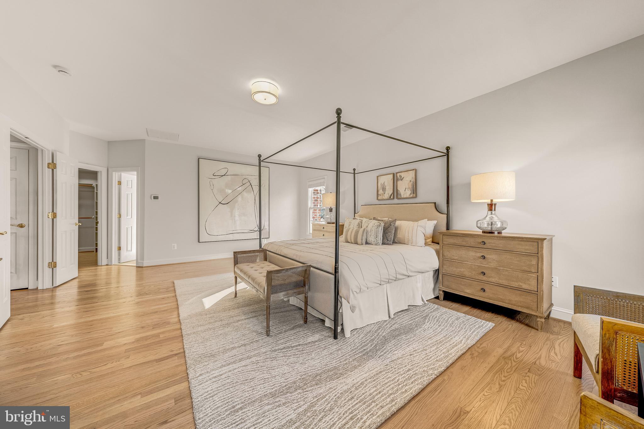 1609 Brookside Road McLean, VA 22101 - Photo 27 of 46 Large Primary Suite