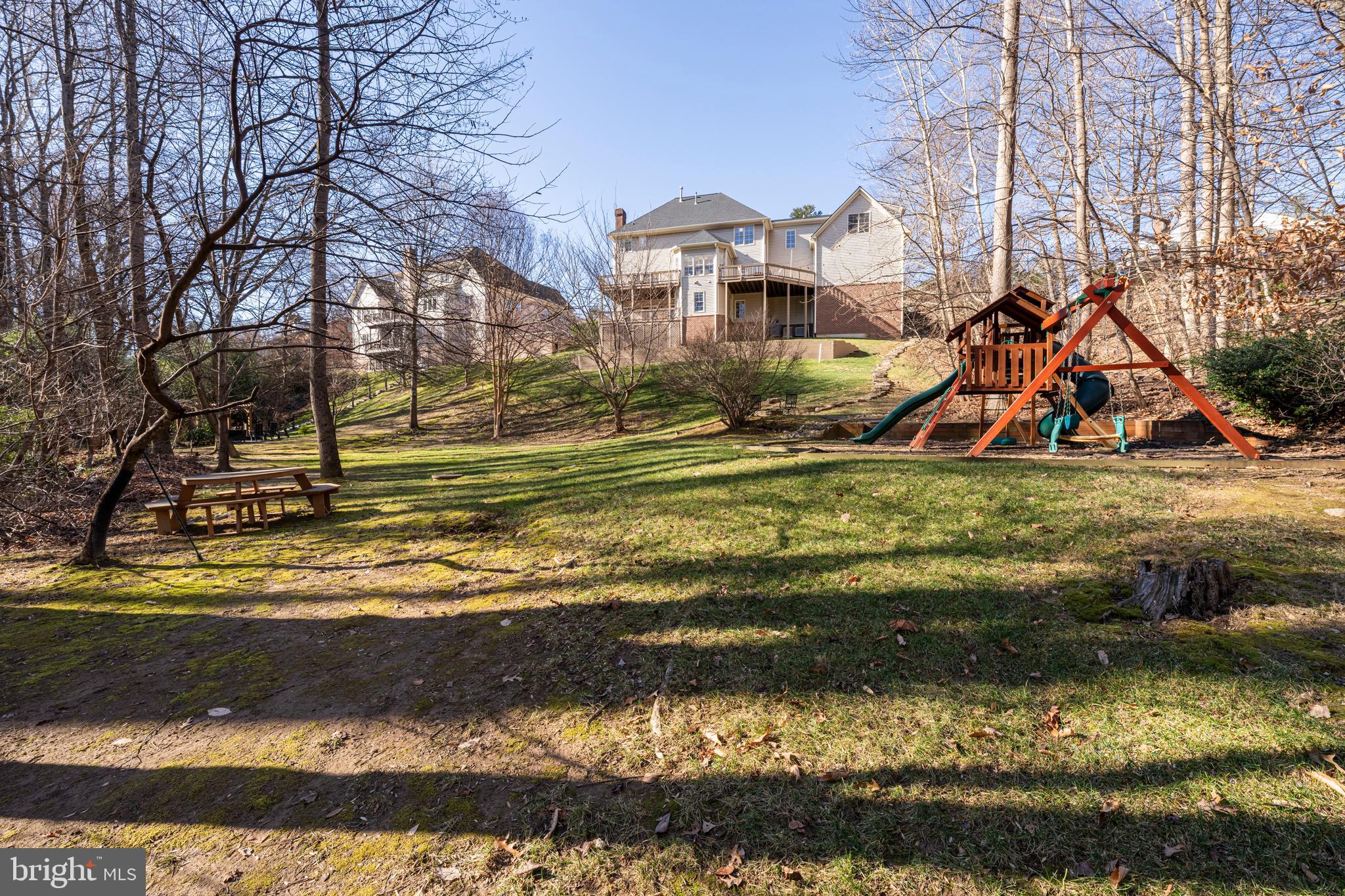 1609 Brookside Road McLean, VA 22101 - Photo 44 of 46 Expansive Yard