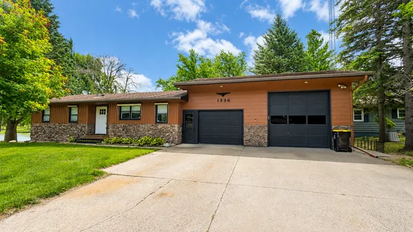 $525,000 | 1336 Lucia Avenue, Fairmont, MN 56031