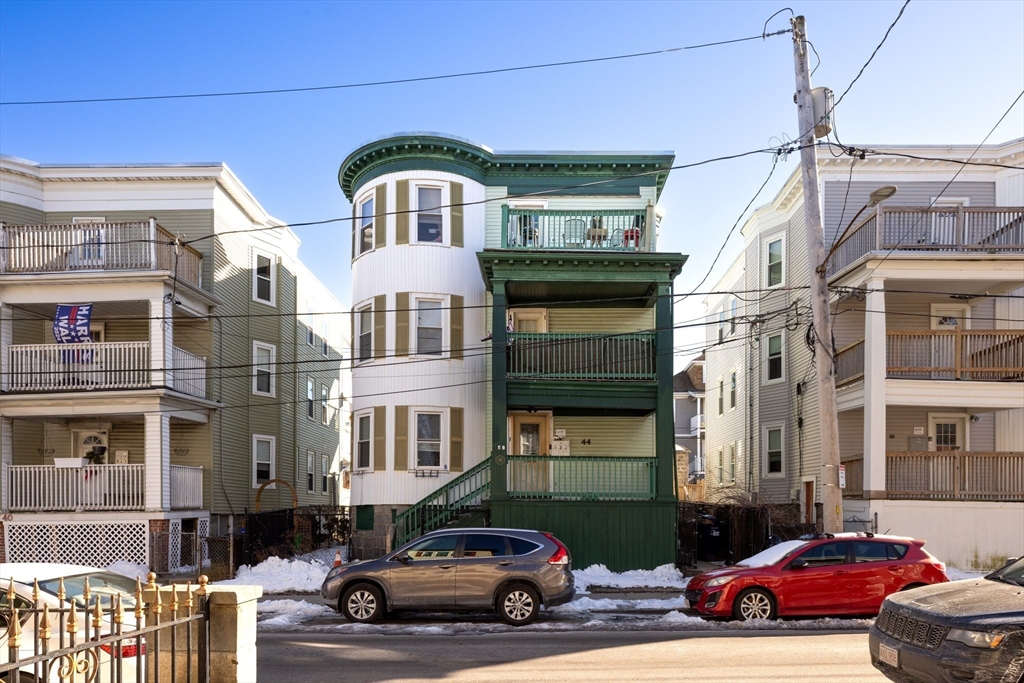 44 Mora Street Boston, MA 02124 - Photo 2 of 4