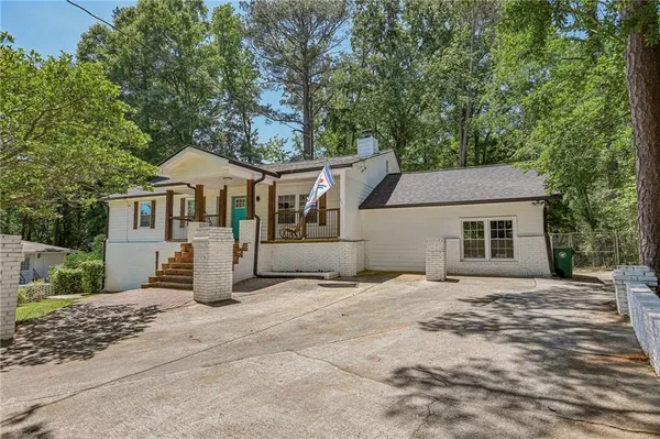 $3,300 | 3898 Skidmore Drive, Decatur, GA 30034