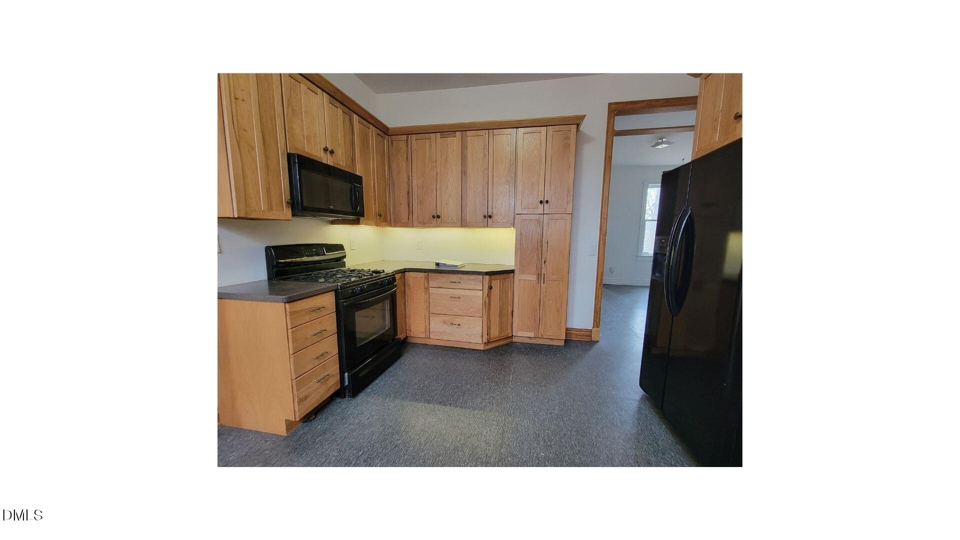 217 South Main Street Roxboro, NC 27573 - Photo 31 of 88 32