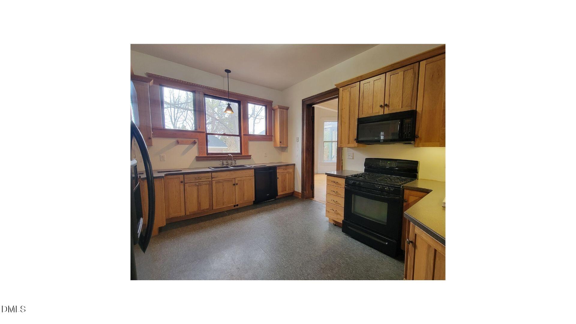 217 South Main Street Roxboro, NC 27573 - Photo 32 of 88 33