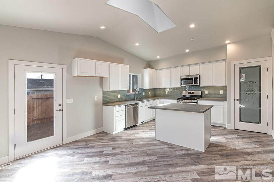 513 Burns Street Reno, NV 89502 - Photo 4 of 20 Photo 4