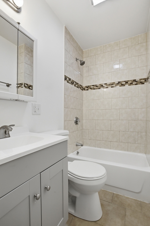 176 Ferry Street, Unit 3L Everett, MA 02149 - Photo 15 of 26