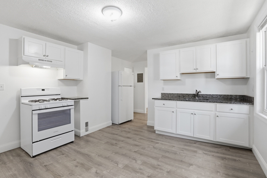 176 Ferry Street, Unit 3L Everett, MA 02149 - Photo 8 of 26