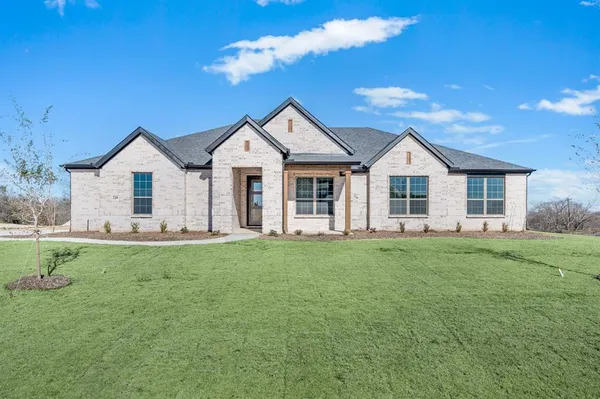 $475,000 | 220 Basalt Lane, Azle, TX 76020