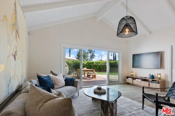 $1,149,000 | 12610 Keswick Street, North Hollywood, CA 91605
