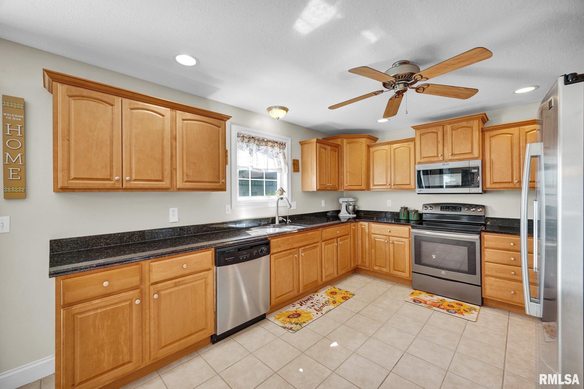 910 North Washington Street Metamora, IL 61548 - Photo 9 of 30