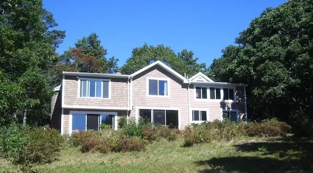 $1,850 | 53 Towhee Road, Unit 1, Wareham, MA 02571