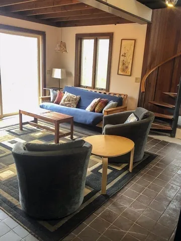 $1,850 | 53 Towhee Road, Unit 1, Wareham, MA 02571