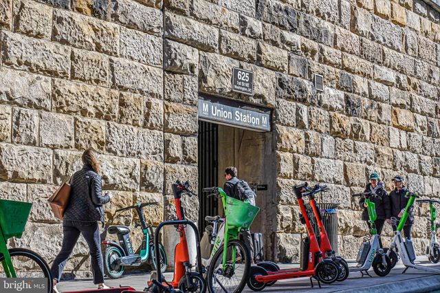 $850,000 | 106 3rd Street Northeast, Washington, DC 20002