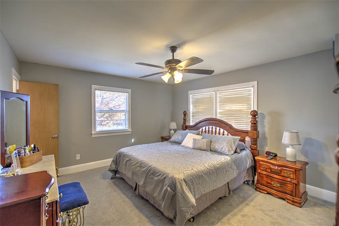 42 Eastmoreland Drive Decatur, IL 62521 - Photo 21 of 35