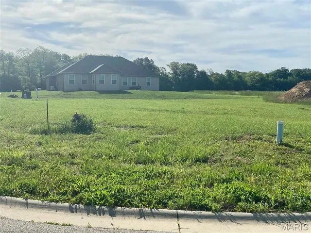 $48,300 | 630 Wedgewood Lane, Trenton, IL 62293