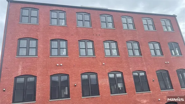 $1,650 | 38 Mill Street, Paterson, NJ 07501