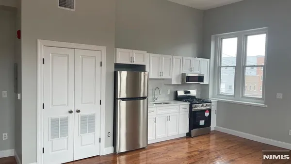 $1,650 | 38 Mill Street, Paterson, NJ 07501