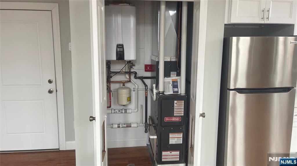 38 Mill Street Paterson, NJ 07501 - Photo 3 of 3