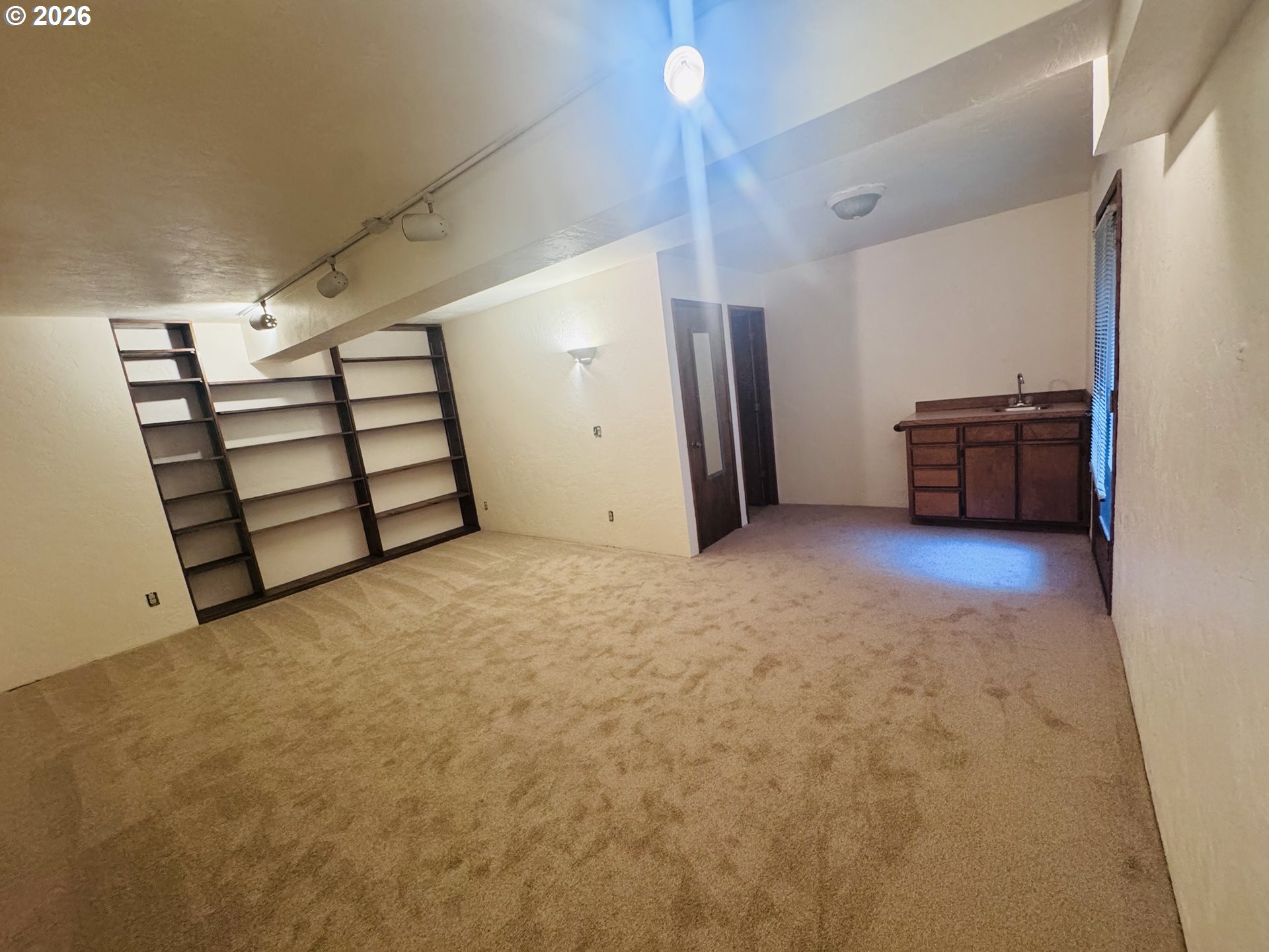 992 Sunset Drive Springfield, OR 97477 - Photo 34 of 35