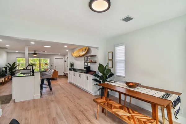 $4,000 | 702 Northeast 10th Avenue, Boynton Beach, FL 33435