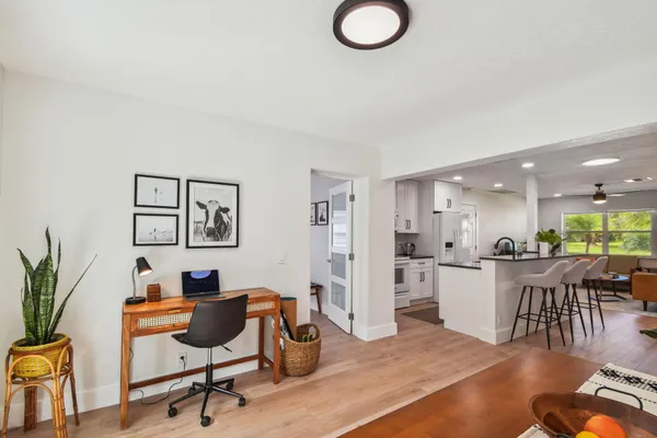 $4,000 | 702 Northeast 10th Avenue, Boynton Beach, FL 33435