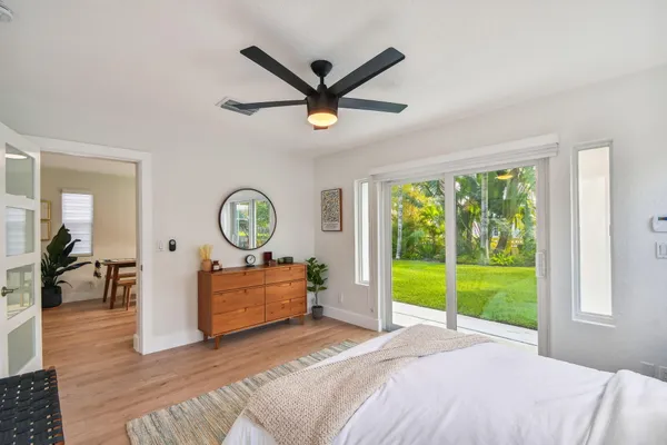 $4,000 | 702 Northeast 10th Avenue, Boynton Beach, FL 33435