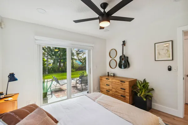 $4,000 | 702 Northeast 10th Avenue, Boynton Beach, FL 33435