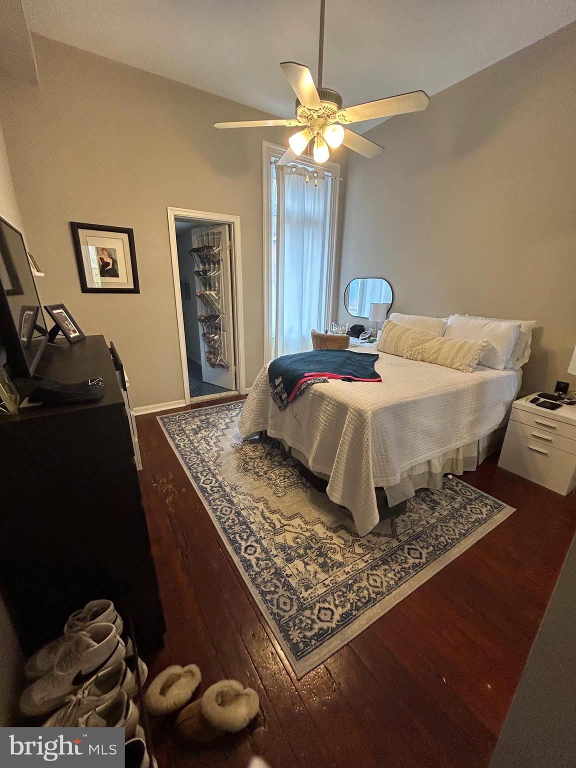 937 Spruce Street Philadelphia, PA 19107 - Photo 16 of 80 a bed sitting in a bedroom and dresser