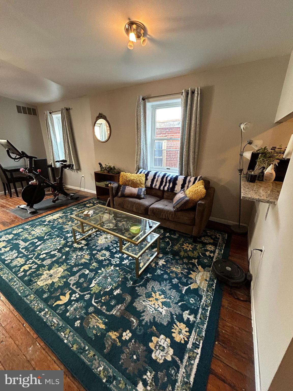 937 Spruce Street Philadelphia, PA 19107 - Photo 27 of 80 Unit 3 Living room