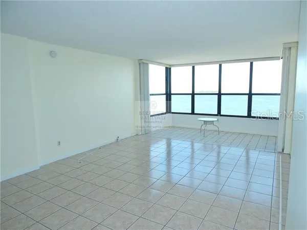 $2,500 | 300 Woodette Drive, Unit 605A, Dunedin, FL 34698