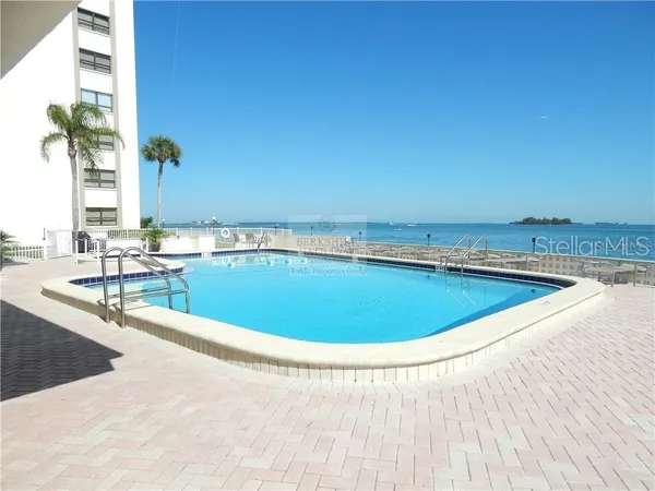 $2,500 | 300 Woodette Drive, Unit 605A, Dunedin, FL 34698