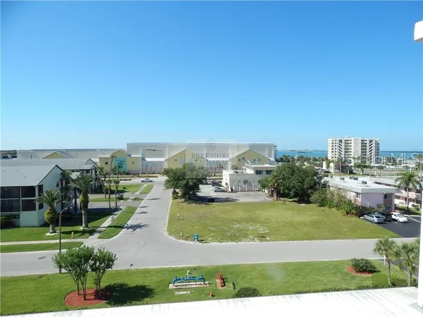 $2,500 | 300 Woodette Drive, Unit 605A, Dunedin, FL 34698