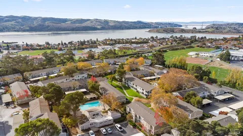 $348,500 | 900 Southampton Road, Unit 27, Benicia, CA 94510
