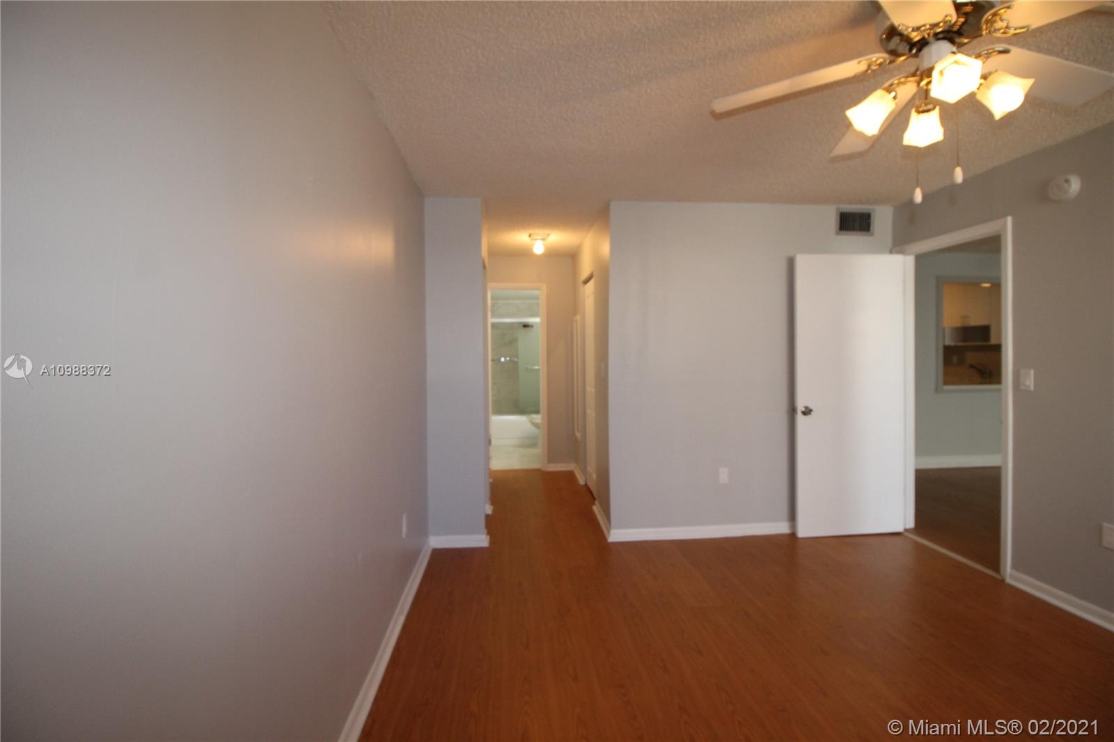 1665 Bay Road, Unit 516 Miami Beach, FL 33139 - Photo 14 of 22
