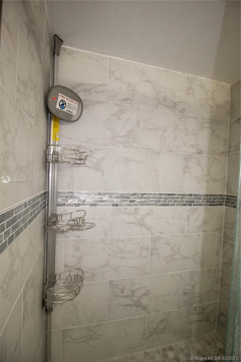 1665 Bay Road, Unit 516 Miami Beach, FL 33139 - Photo 7 of 22