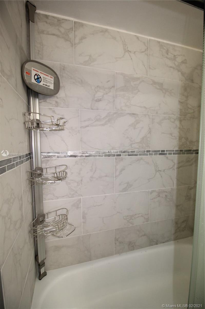 1665 Bay Road, Unit 516 Miami Beach, FL 33139 - Photo 10 of 22