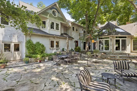 $2,650,000 | 636 North Dunton Avenue, Arlington Heights, IL 60004