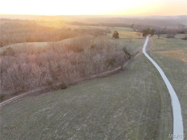 $161,535 | 14 Range Lane, Richland, MO 65556