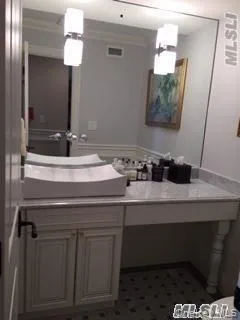 $1,920,000 | 48-15 Overbrook Street | Little Neck