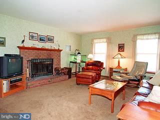 5 Hart Lane Ringoes, NJ 08551 - Photo 4 of 6