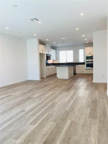 $4,900 | 103 Schick, Irvine, CA 92614