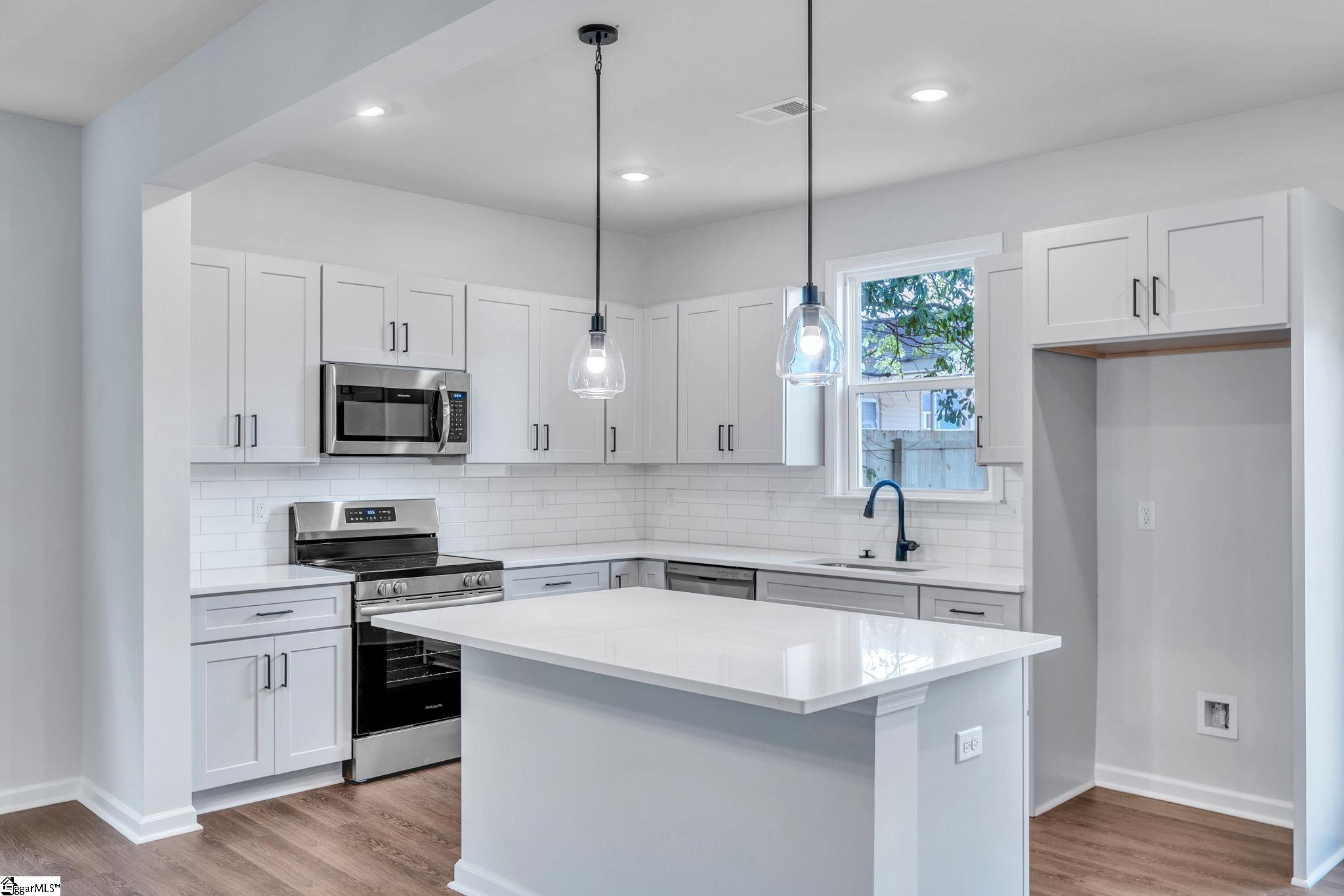 7 Power Street Greenville, SC 29611 - Photo 8 of 31