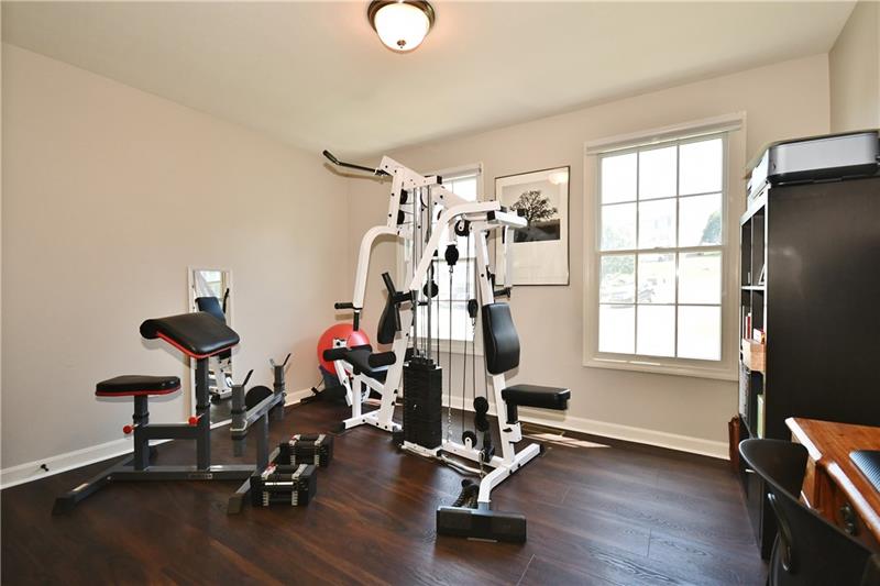 81 Castle View Drive McKees Rocks, PA 15136 - Photo 20 of 25 Gallery Image 20