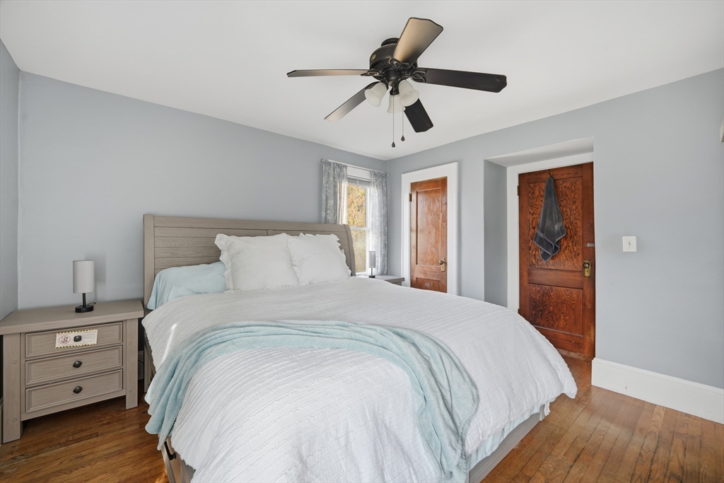 572 Springfield Street Chicopee, MA 01013 - Photo 34 of 42