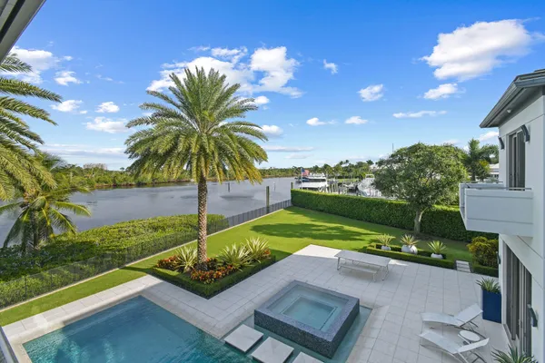$15,900,000 | 14630 Watermark Way, Palm Beach Gardens, FL 33410