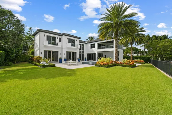 $15,900,000 | 14630 Watermark Way, Palm Beach Gardens, FL 33410