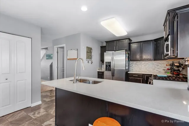 $289,000 | 1664 Ruby Drive, Pingree Grove, IL 60140