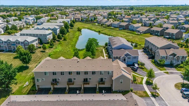 $289,000 | 1664 Ruby Drive, Pingree Grove, IL 60140