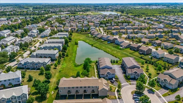 $289,000 | 1664 Ruby Drive, Pingree Grove, IL 60140